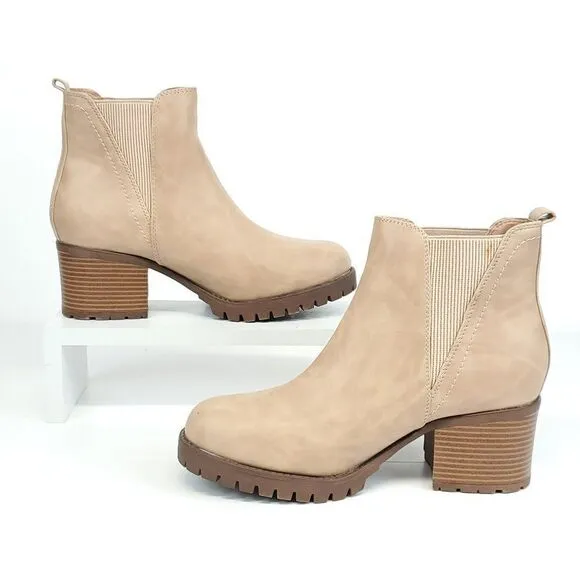 MIA Lylith Chelsea Lug Ankle Boot  Size 10