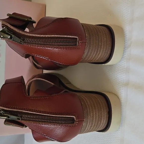 MIA Women's Brown Leather Sandals