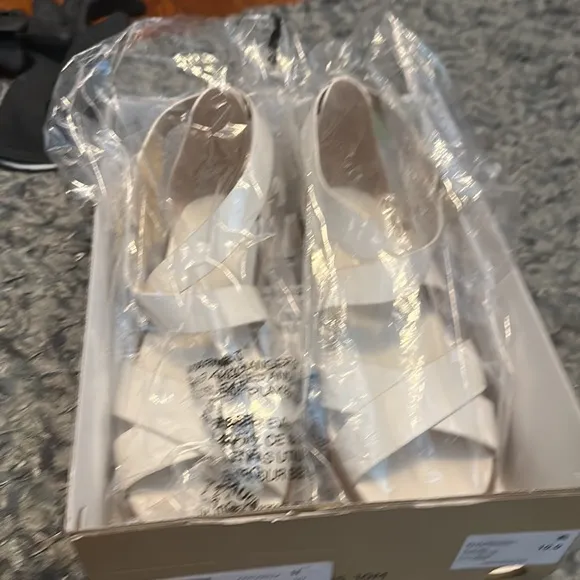 MICHAEL KORS platform espadrille sandals