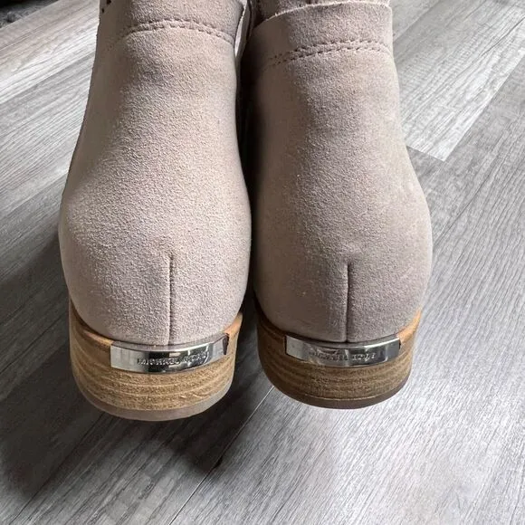 Michael Michael Kors Sunny Suede Laser Cut Boots Ankle Booties Size 6