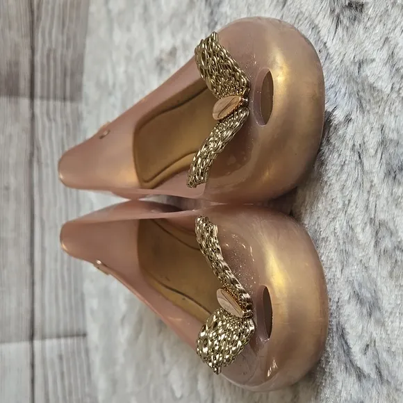 Mini Melissa Gold Disney Cinderella Shoes, Girls 1, Great Condition