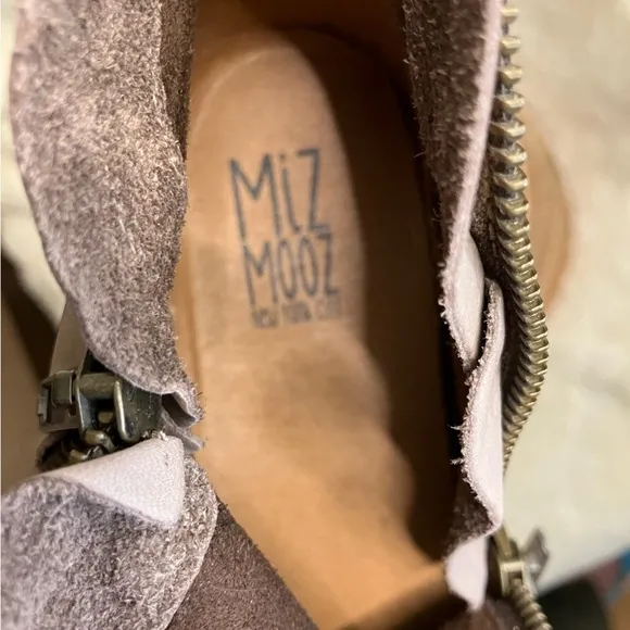 Miz Mooz Luna Comfort Casual Ruched Side Zip Fashion Bootie Size 9.5