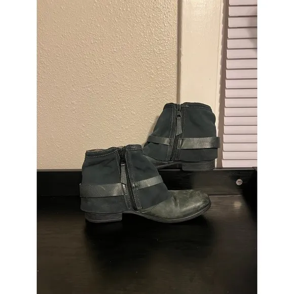 Miz Mooz New York Seymour Blue leather Ankle Boots Size 39 US 8.5