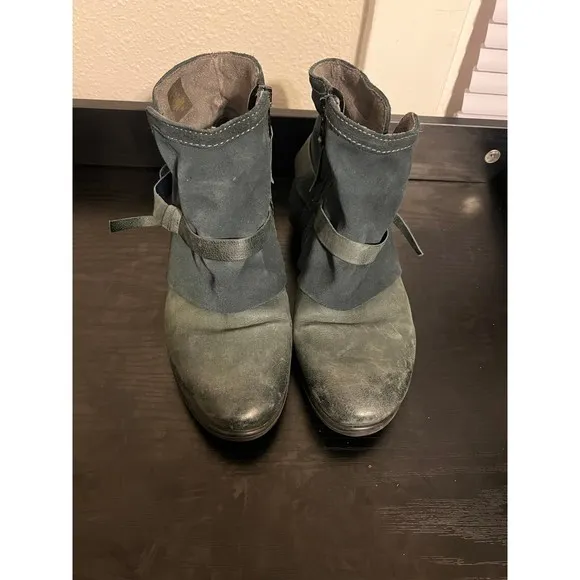 Miz Mooz New York Seymour Blue leather Ankle Boots Size 39 US 8.5