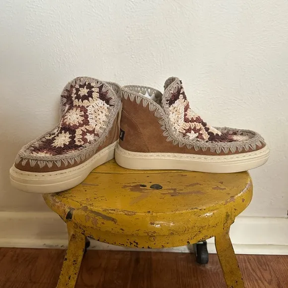 MOU Crochet Crush Ankle Boots Woman's 39 US size 8
