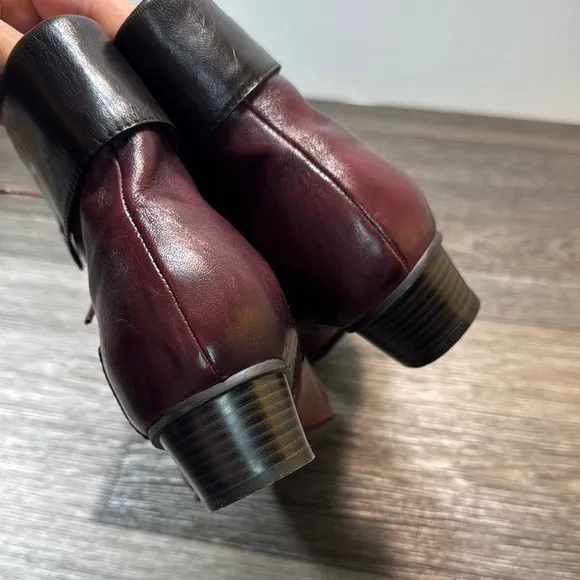 Multicolor Leather Ankle Boots woman’s size 9 (b89)