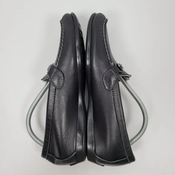 Munro American Women's Black Leather Slip On Loafers M555081 US Size 7.5M