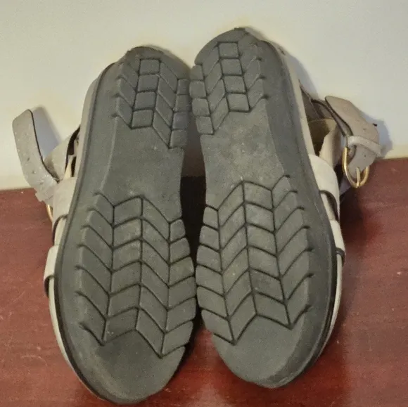 Naked Feet Nadar  leather sandals Size 8M