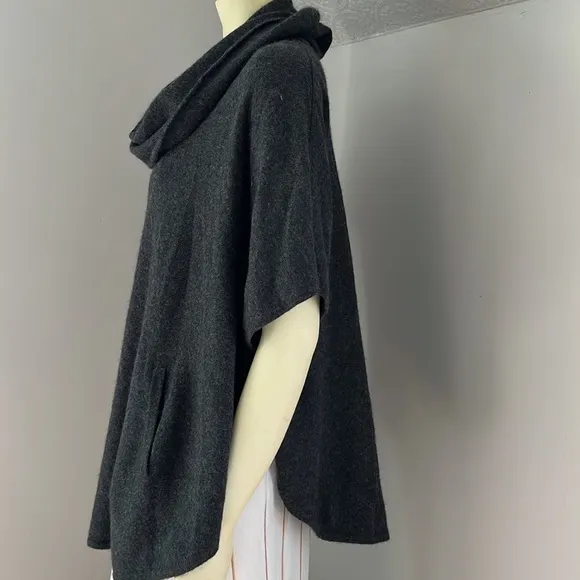 NANETTE Lepore 2-ply Cashmere Poncho Cape Cowlneck Shortsleeve Charcoal Gray M/L