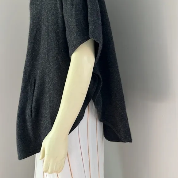 NANETTE Lepore 2-ply Cashmere Poncho Cape Cowlneck Shortsleeve Charcoal Gray M/L