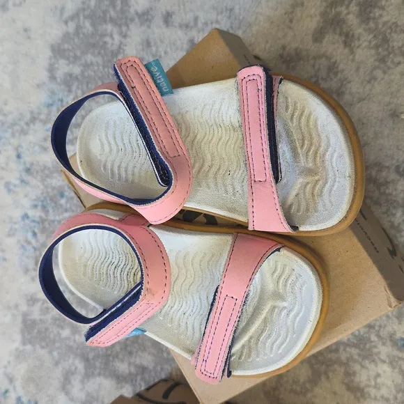 Native Charley Toddler Size 6 Sandals Pink Purple Summer