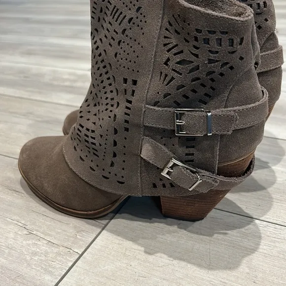 Naughty Monkey size 10 fast times cut out booties boots buckle