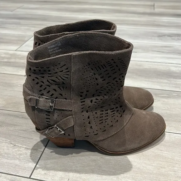 Naughty Monkey size 10 fast times cut out booties boots buckle