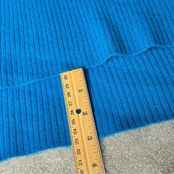 Neiman Marcus Cashmere Collection Cashmere Turtleneck Blue L large