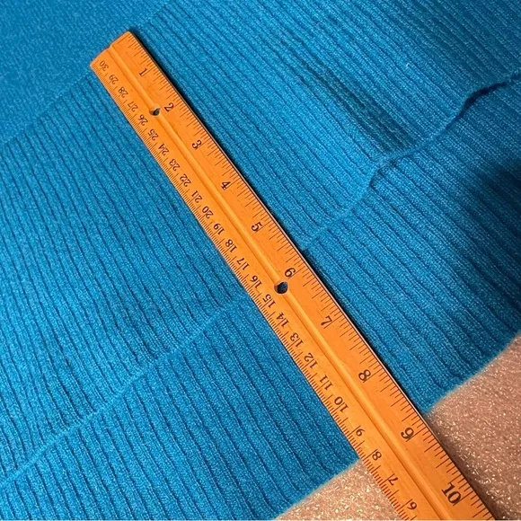 Neiman Marcus Cashmere Collection Cashmere Turtleneck Blue L large