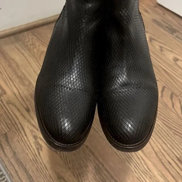 Neslihan Canpolat boot’s brown leather size 7.