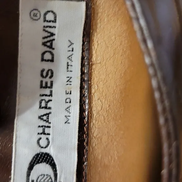 NEVER WORN CHARLES DAVID TALL LEATHER BOOTS
