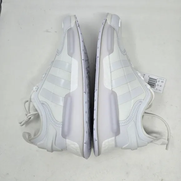 New Adidas Originals NMD R1 V3 Triple White Athletic Shoes GX9586 Mens 12 No Box