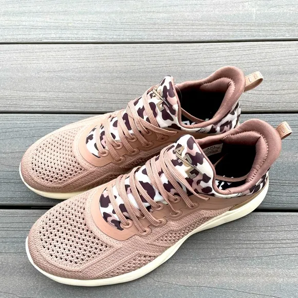 New APL Techloom Tracer Almond/Leopard Athletic Shoes 8.5