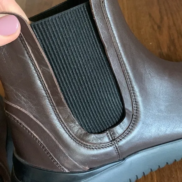New Aquatalia Leather Chelsea Lug boots