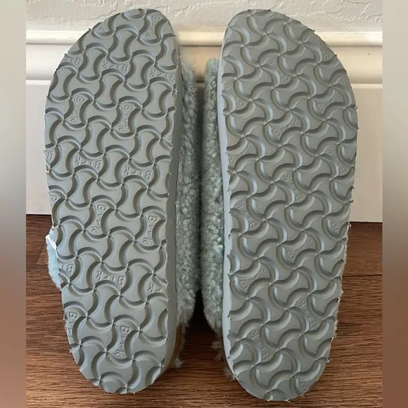 New Arizona Big Buckle Shearling Birkenstocks