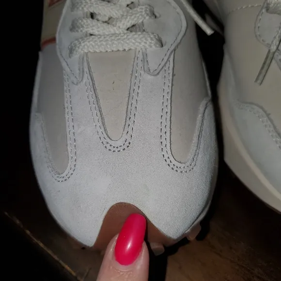 New Balance 327 Bandier Athletic Shoes Sz 10