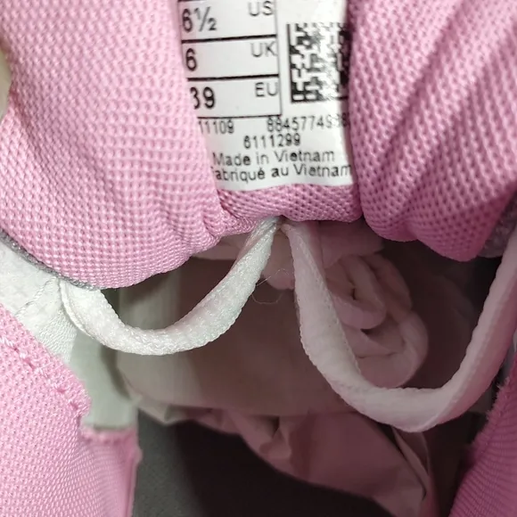 New Balance 515 Youth Girls SZ 6.5 White Pink Gray Athletic Shoes New .