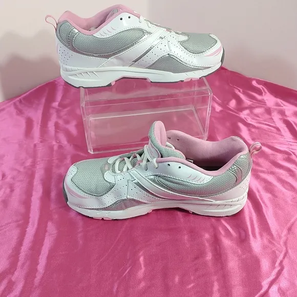 New Balance 515 Youth Girls SZ 6.5 White Pink Gray Athletic Shoes New .