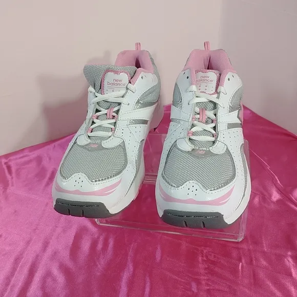 New Balance 515 Youth Girls SZ 6.5 White Pink Gray Athletic Shoes New .
