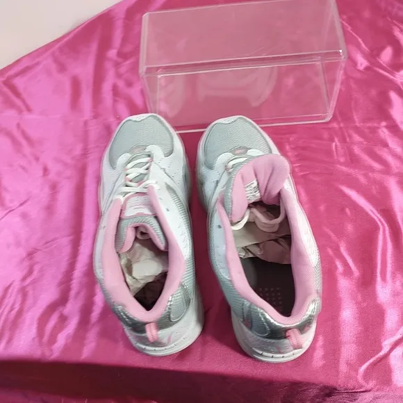 New Balance 515 Youth Girls SZ 6.5 White Pink Gray Athletic Shoes New .