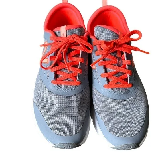 New Balance 715 Cush Athletic Shoe’s Size 9.5 Gently Used