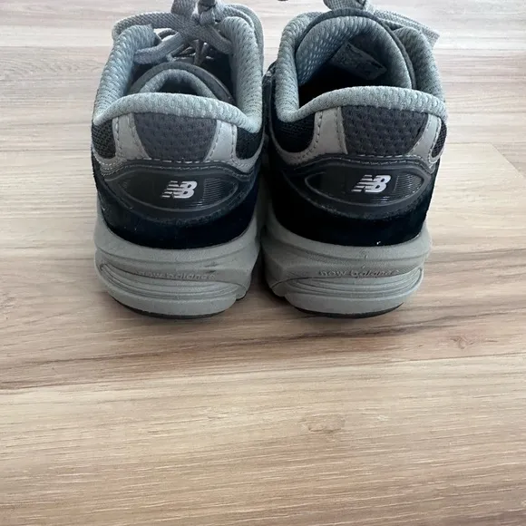 New Balance 990 V6 Casual Shoes Black/Grey Preschool Size 1