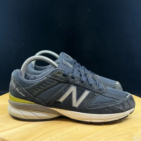 New Balance 990v5 Navy Blue Silver Athletic Sneaker GC990NV5 Size 6y/ Wmns 7.5