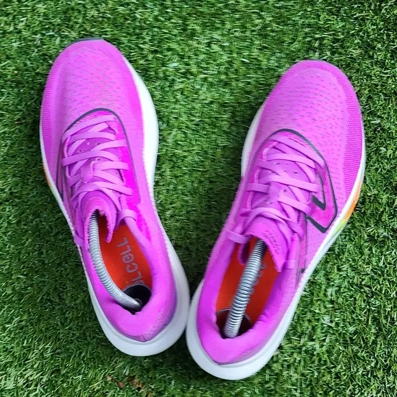 NEW BALANCE FUELCELL - Womens Shoes - SIZE 8