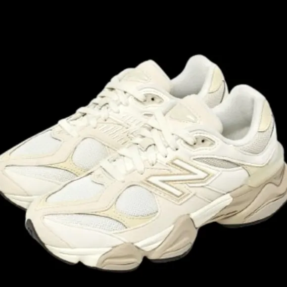 New Balance Women's 9060 Running Shoe