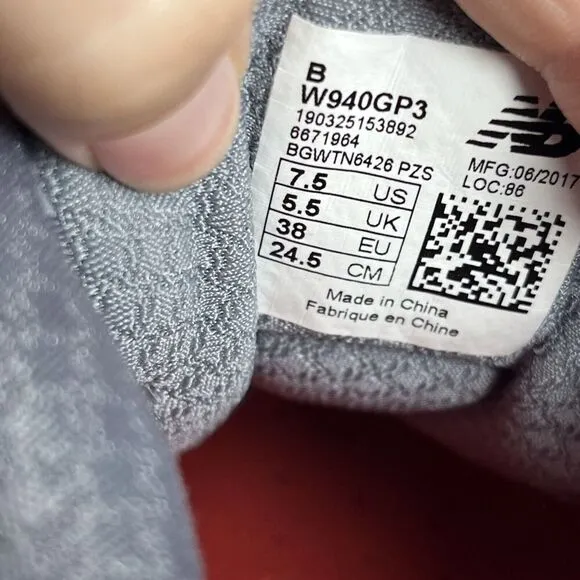 New Balance 940 V3 Womens Size US 7.5 Gray Silver Lace Up Casual Athletic Shoes