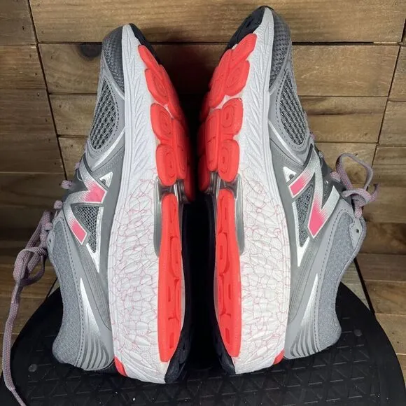 New Balance 940 V3 Womens Size US 7.5 Gray Silver Lace Up Casual Athletic Shoes