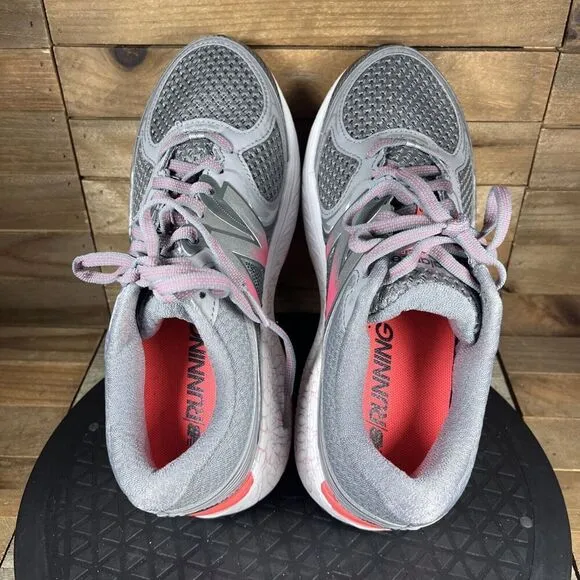 New Balance 940 V3 Womens Size US 7.5 Gray Silver Lace Up Casual Athletic Shoes