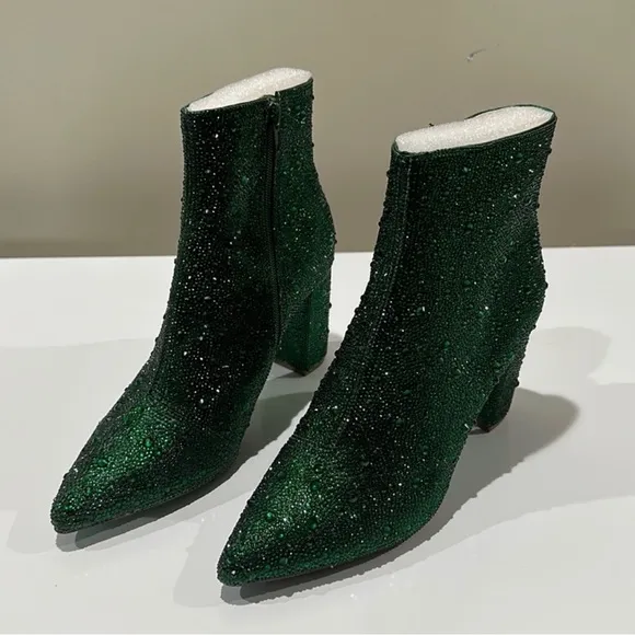 🌸NEW BETSEY JOHNSON CADY EMERALD WOMEN’S ANKLE BOOTS Sz 7 WITH BOX.