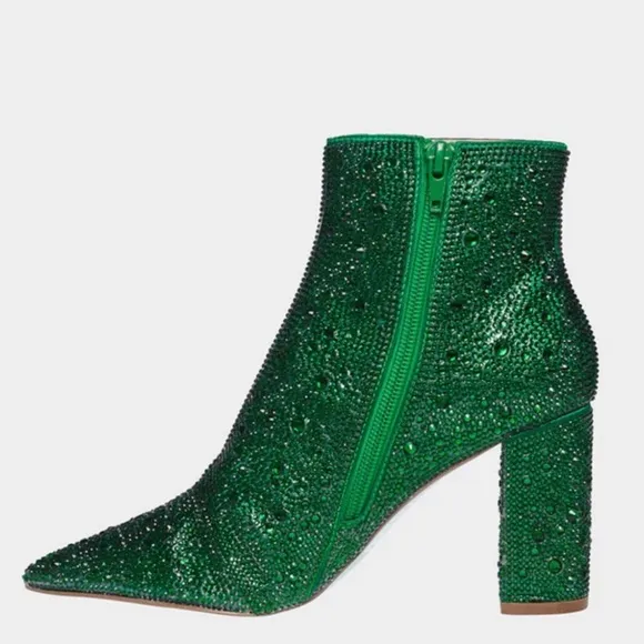 🌸NEW BETSEY JOHNSON CADY EMERALD WOMEN’S ANKLE BOOTS Sz 7 WITH BOX.