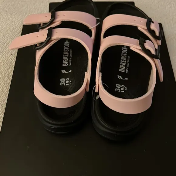 New Birkenstock Pink Leather Sandals C12