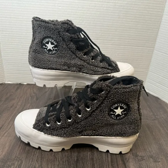 NEW Converse All Star High Top Sherpa Women’s Size US 6 EUR 36,5