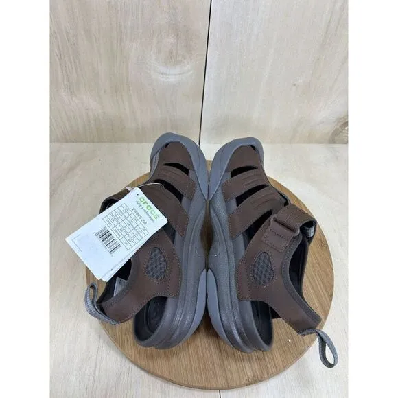 NEW Crocs Yukon Fisherman Brown Leather Closed Toe Sandal Mens Size 7 Womens 8.5