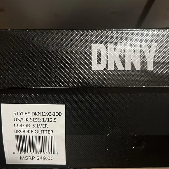 New DKNY Big Girls Brooke Glitter Lace Up Platform Sneaker Size 1 in Silver