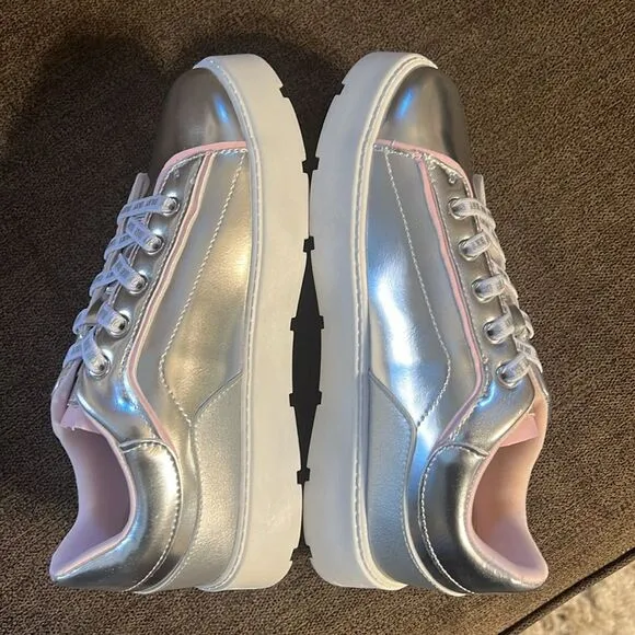 New DKNY Big Girls Brooke Glitter Lace Up Platform Sneaker Size 1 in Silver