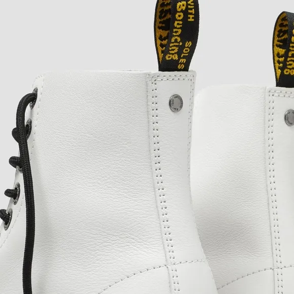 NEW Doc Martens White Pisa Milled Leather 1460 Pascal Max Platform Boots 8.5