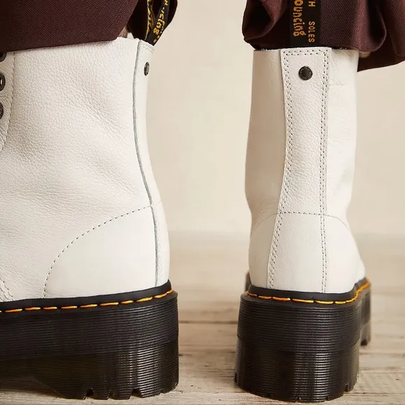 NEW Doc Martens White Pisa Milled Leather 1460 Pascal Max Platform Boots 8.5