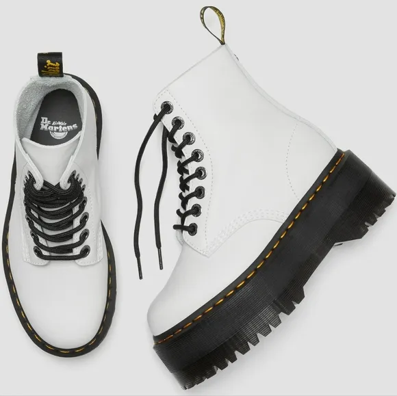 NEW Doc Martens White Pisa Milled Leather 1460 Pascal Max Platform Boots 8.5