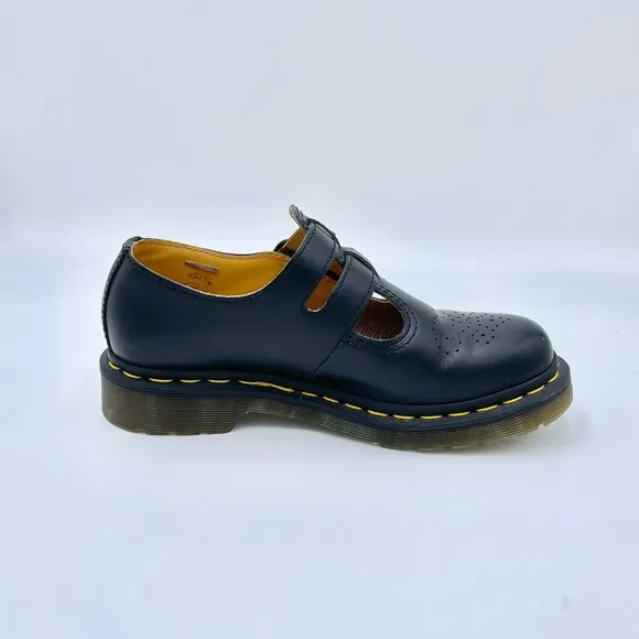 NEW Dr. Martens 8065 Smooth Leather Mary Jane Shoes Women’s size 6