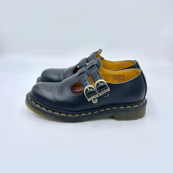 NEW Dr. Martens 8065 Smooth Leather Mary Jane Shoes Women’s size 6